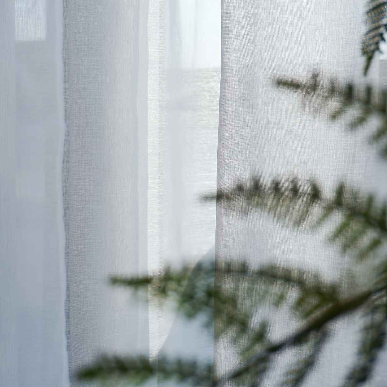 1pc, Exquisite Oversized Semi-Sheer Solid Color Curtain, Natural Drape Design, Top Rod Pocket for Easy Hanging, Breathable Comfort Fabric, Perfectly Blends Decor, Suitable for Various Rooms, Holiday Gift