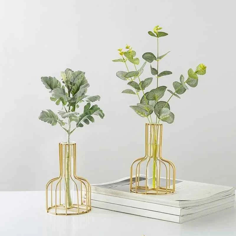 Ornamental Wrought Iron Gold Flower Vase Hollow Design for Home Living Room Decor Artificial Dried Floral Arrangement Container