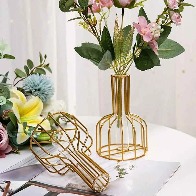 Ornamental Wrought Iron Gold Flower Vase Hollow Design for Home Living Room Decor Artificial Dried Floral Arrangement Container
