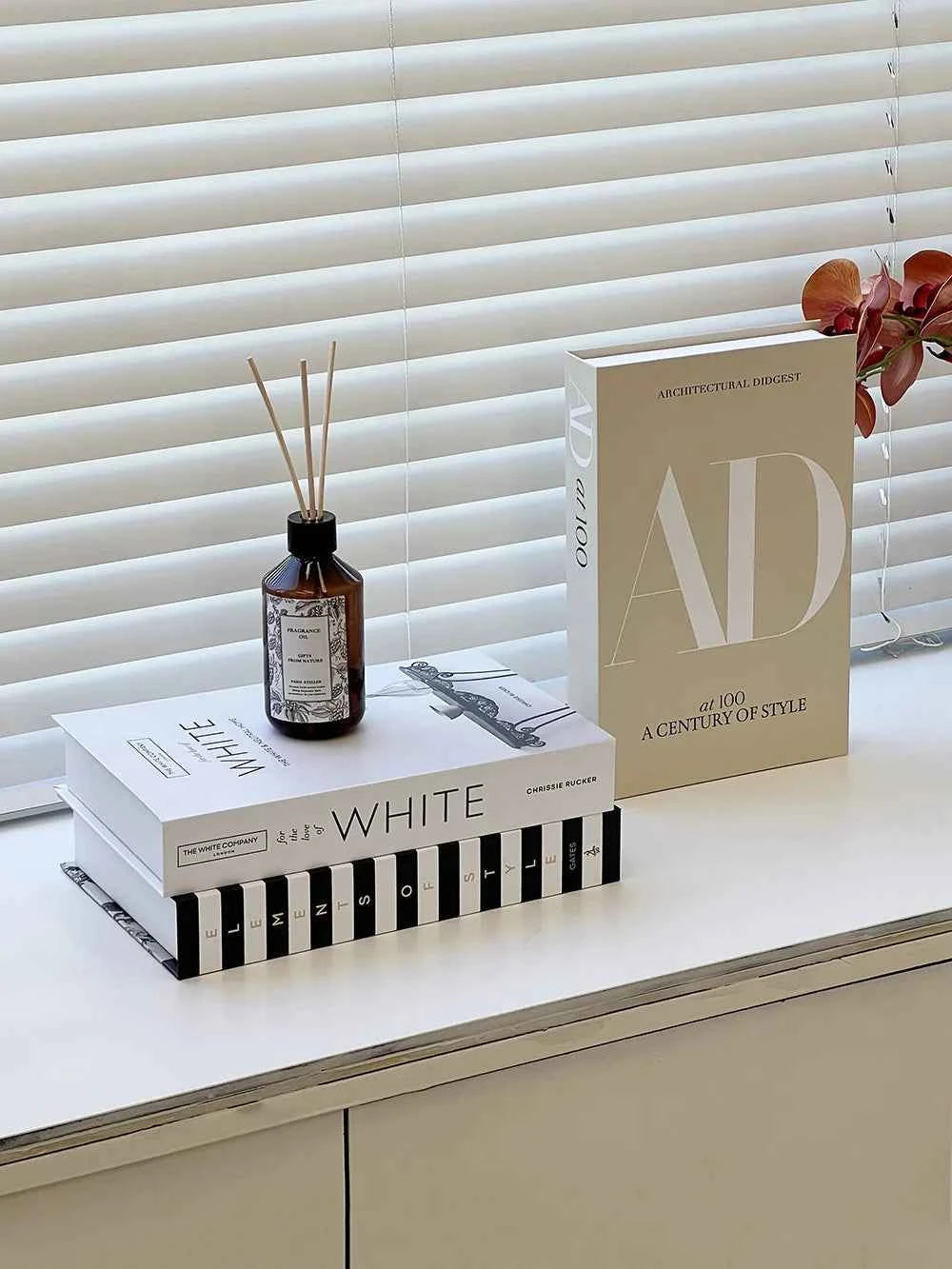 Fashion Art Openable Fake Books for Decoration Storage Box New Hotle Decorative Book for Living Room Simulation Books Home Decor