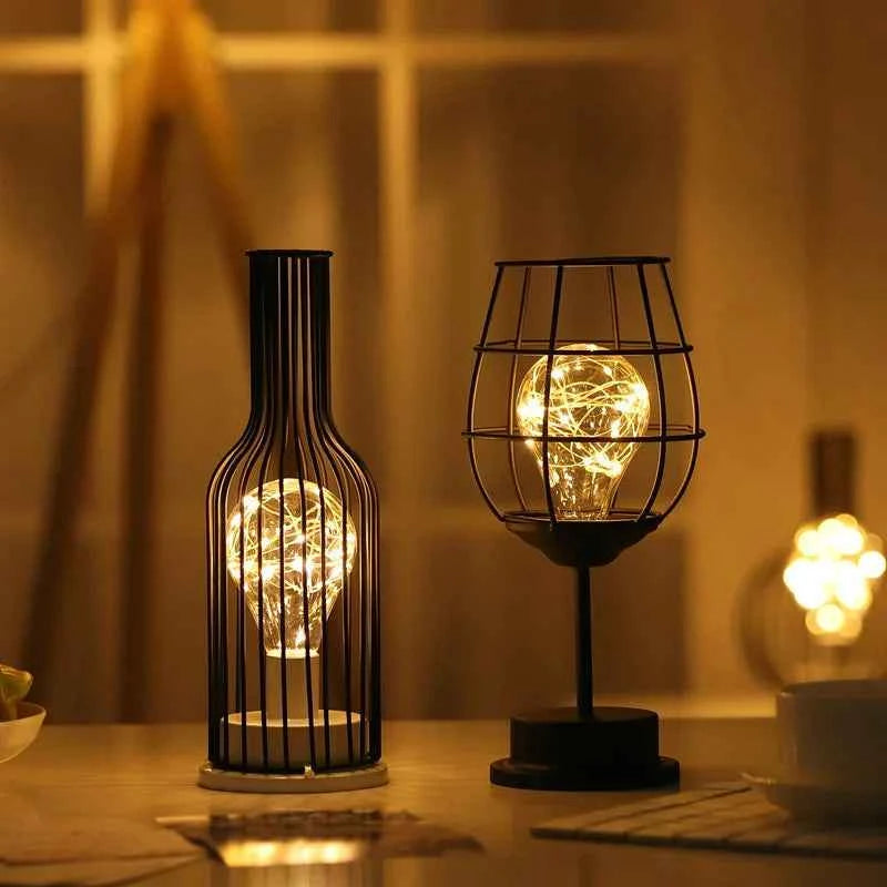 1PC Indoor Iron Wire Cage Design Night Light,Battery-Powered LED Lamp, Decorative Table Lighting for Bedroom, Living Room