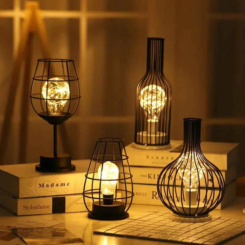 1PC Indoor Iron Wire Cage Design Night Light,Battery-Powered LED Lamp, Decorative Table Lighting for Bedroom, Living Room