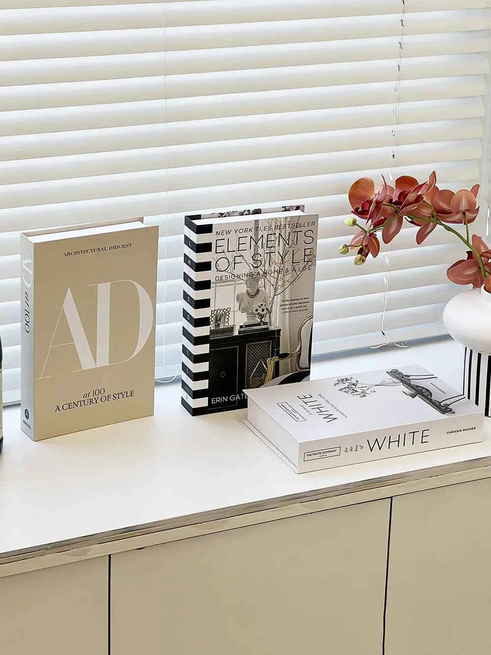 Fashion Art Openable Fake Books for Decoration Storage Box New Hotle Decorative Book for Living Room Simulation Books Home Decor