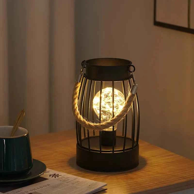 1PC Indoor Iron Wire Cage Design Night Light,Battery-Powered LED Lamp, Decorative Table Lighting for Bedroom, Living Room