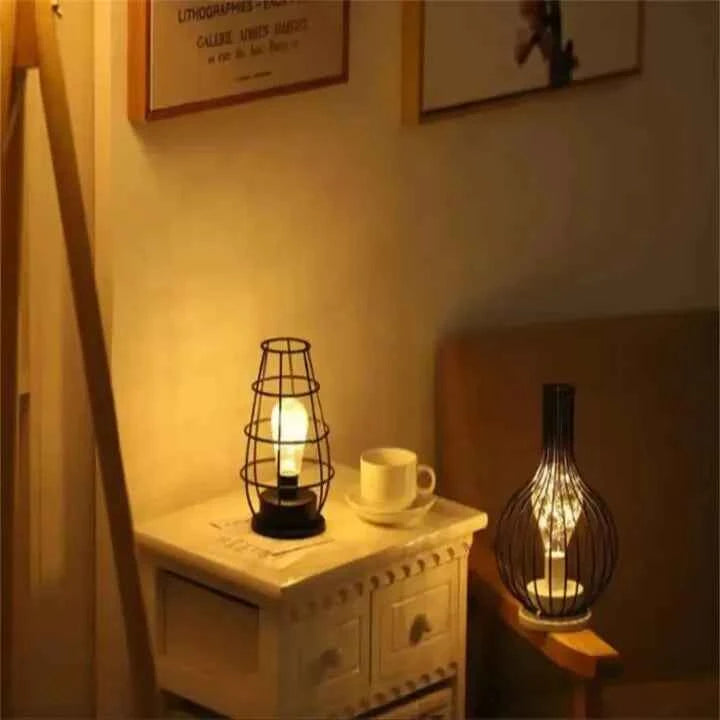 1PC Indoor Iron Wire Cage Design Night Light,Battery-Powered LED Lamp, Decorative Table Lighting for Bedroom, Living Room