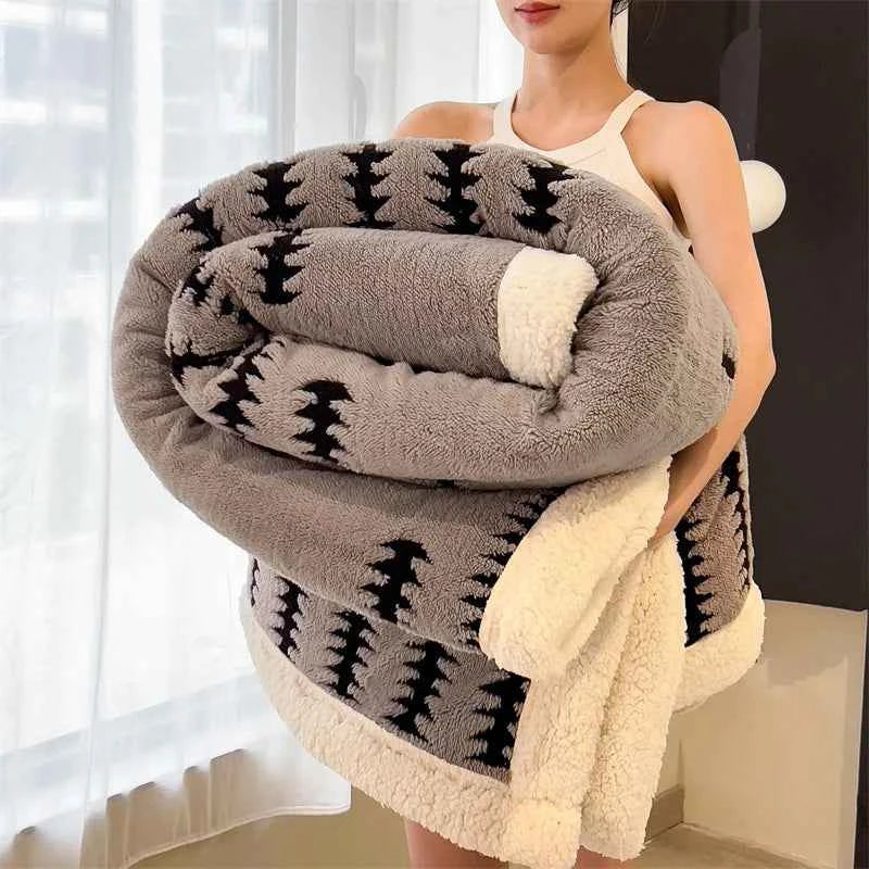 Blanket Quilt New Thickened Cloud-feel Fleece Double-layer  Plush Winter Wool Knee Nap Four Seasons Blankets for Sofas Sleeping