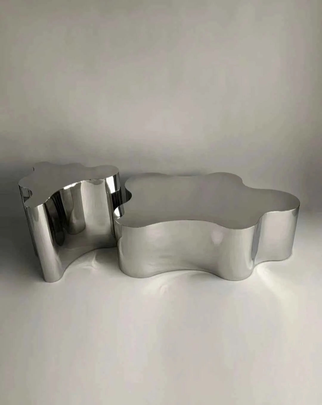 Metal Industrial Coffee Table Aesthetic Unique Minimalist Designer Side Table Modern Luxury Mesa Auxiliar Postmodern Furniture