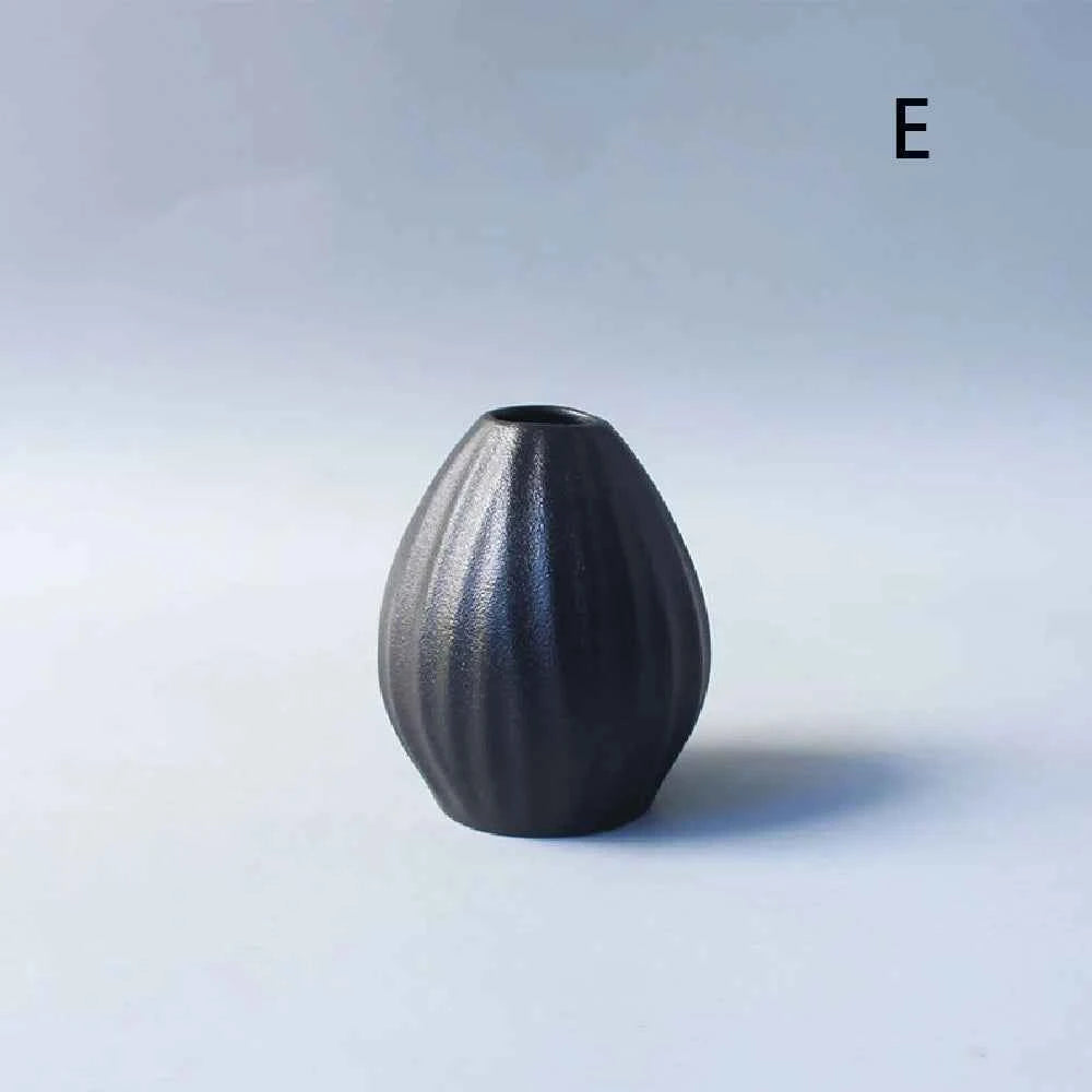 Ceramic Small flower Vase Home Decoration Crafts Tabletop Ornament Simplicity Japanese-style Decoration