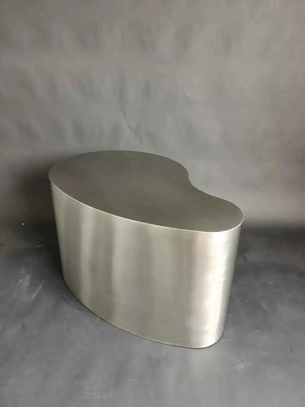 Metal Industrial Coffee Table Aesthetic Unique Minimalist Designer Side Table Modern Luxury Mesa Auxiliar Postmodern Furniture